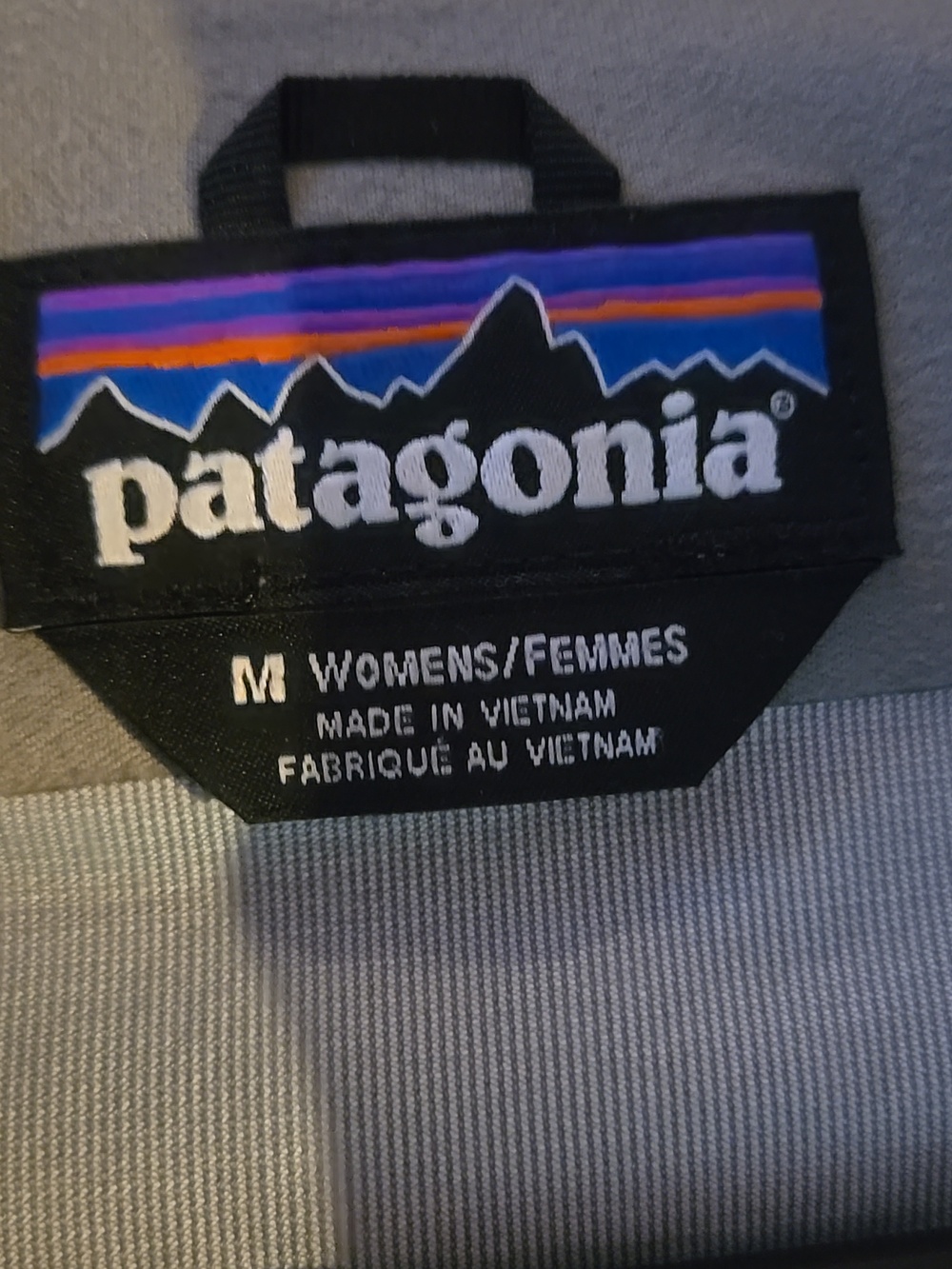Patagonia Torrentshell Rain Coat - Picture 2 of 4